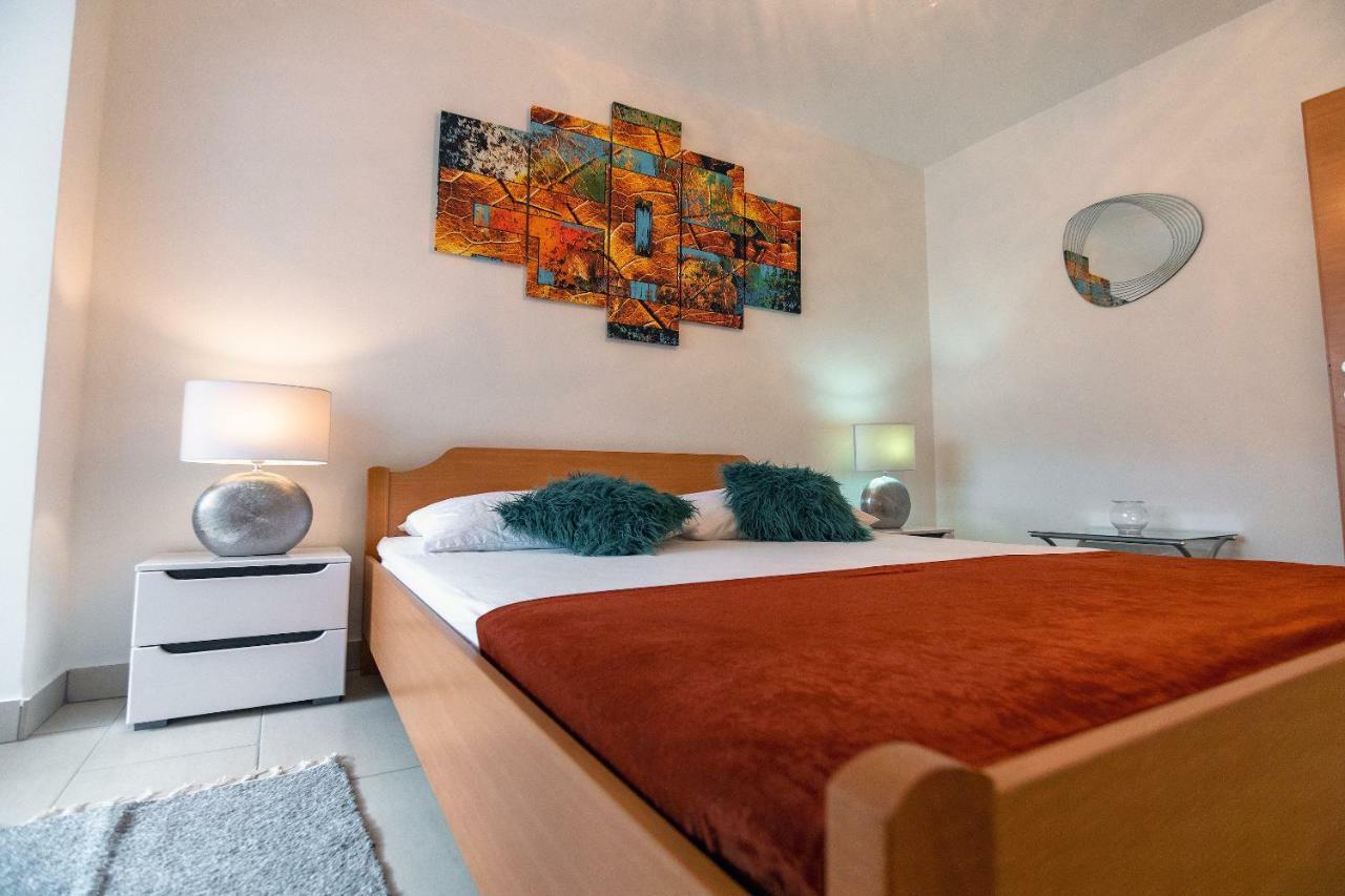 Apartmani Ivan Lopar Exteriör bild